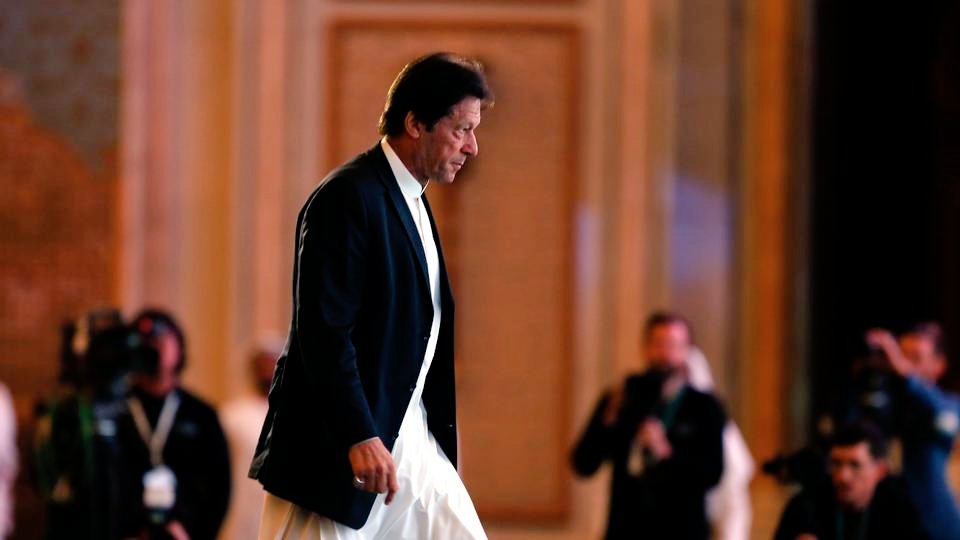 28) 'This is my vision - all the policies which we make are towards that end - to make  #Pakistan into a humane country where the govt. takes the responsibility for the weaker sections of society.' -  @ImranKhanPTI With a vision like this, we're in safe hands.Pakistan Zindabad!
