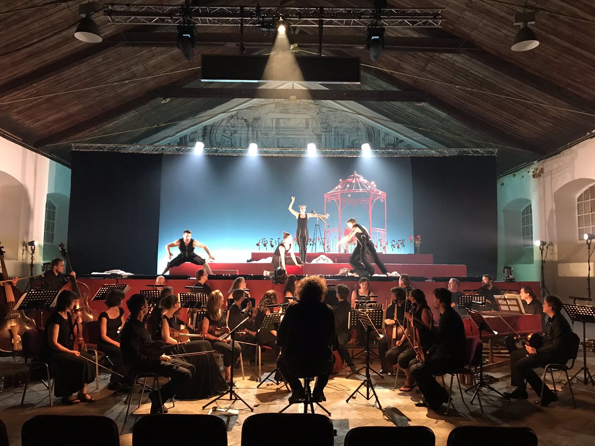 Kucerova_uci's tweet photo. Sturm und Drang, (German: “Storm and Stress”), vividness and emotinality of baroque people. Composter Michael Haydn's style speaks to an audience of @hudbaznojmo. His opera pantomima Der Traum (The Dream) combines opera, drama and pantomima. With Arnošt Goldflam as a storyteller. https://t.co/G2ddTF6cs2