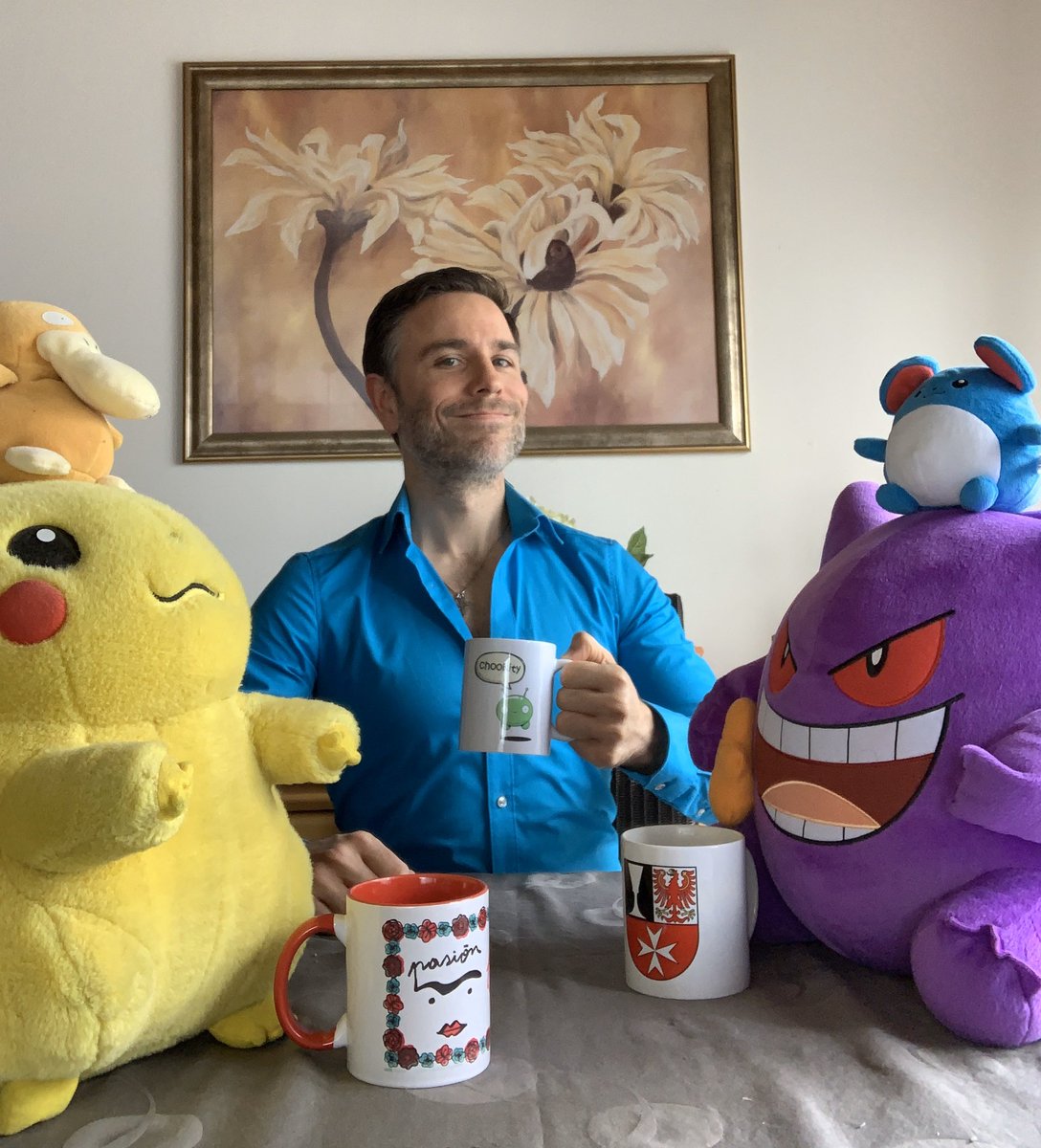 LtSnowbeard's tweet photo. Gengar tells the best jokes #darkhumor #gengar #pokemon #pokehumor #poketime https://t.co/Sw4dzDMo4Q