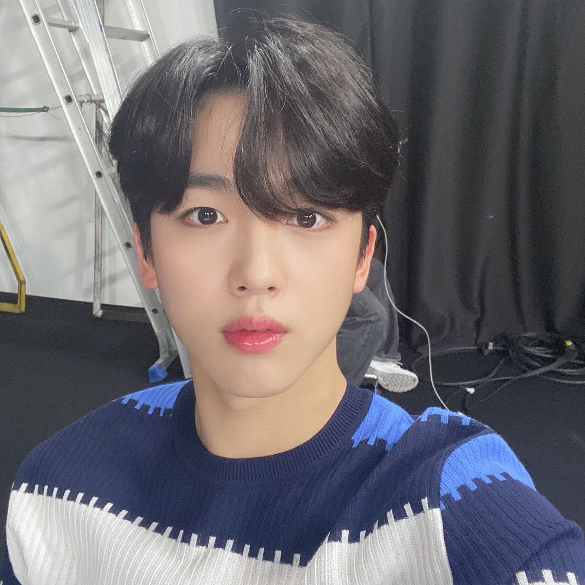 고기에게🍖 항상 진심인 요한이는 오늘도 VCR 모니터와 하나가 될 뻔한 리액션요정이 되었습니다🧚‍♂️ 행복한 금요일을 요하니와 함께해주셔서 감사드립니다❣️

#위아이 #WEi #김요한 #KIMYOHAN
