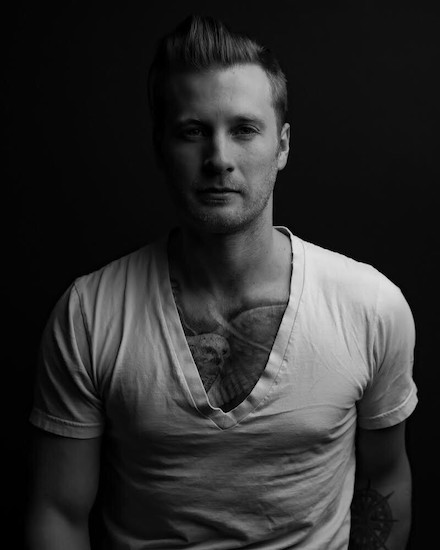 Billy Keane, one of the founding members of the Whiskey Treaty Roadshow, will perform on the lawn at Hancock Shaker Village on Sat, Jul 25, at 7:30pm 
bit.ly/2CJw48O <a href="/HancockShaker/">HancockShakerVillage</a> <a href="/BillyKeaneMusic/">Billy Keane</a> #InTheBerkshires <a href="/WhiskeyTreaty/">The Whiskey Treaty</a>