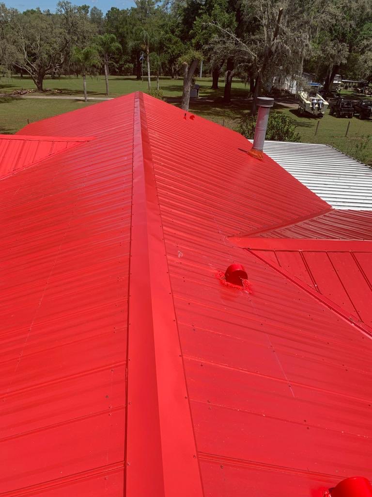 homes_may's tweet photo. Good morning!!! 🌞  This beautiful metal roof could be yours today! Choose your color 🌈! We offer #NOUPFRONTCOST  Call 8133509777 to find out more info! https://t.co/sAdTeV15em