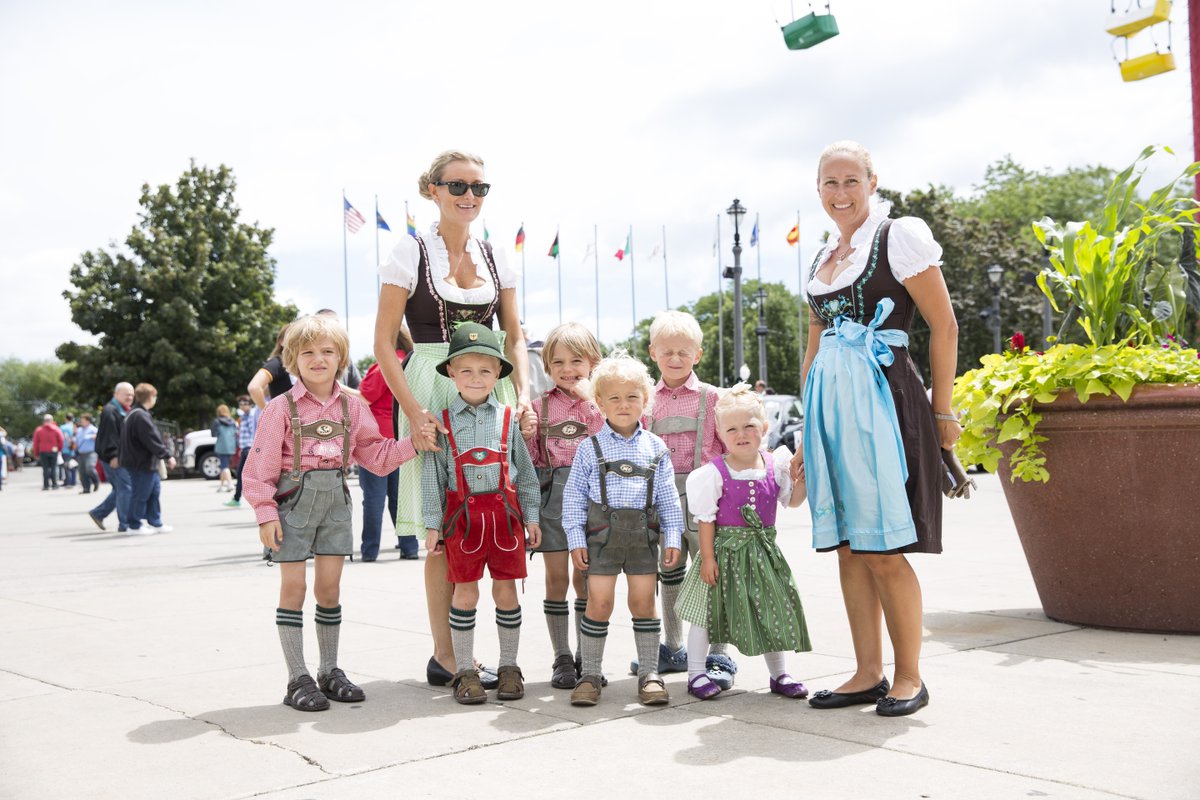 UEFestivals's tweet photo. Hey, #Milwaukee, this would have been @MilwGermanFest weekend! Show us your #lederhosen and #drindls. @visitmilwaukee @onmilwaukee @Fox6TedPerry
@s_barichello https://t.co/tAubn7nF3M