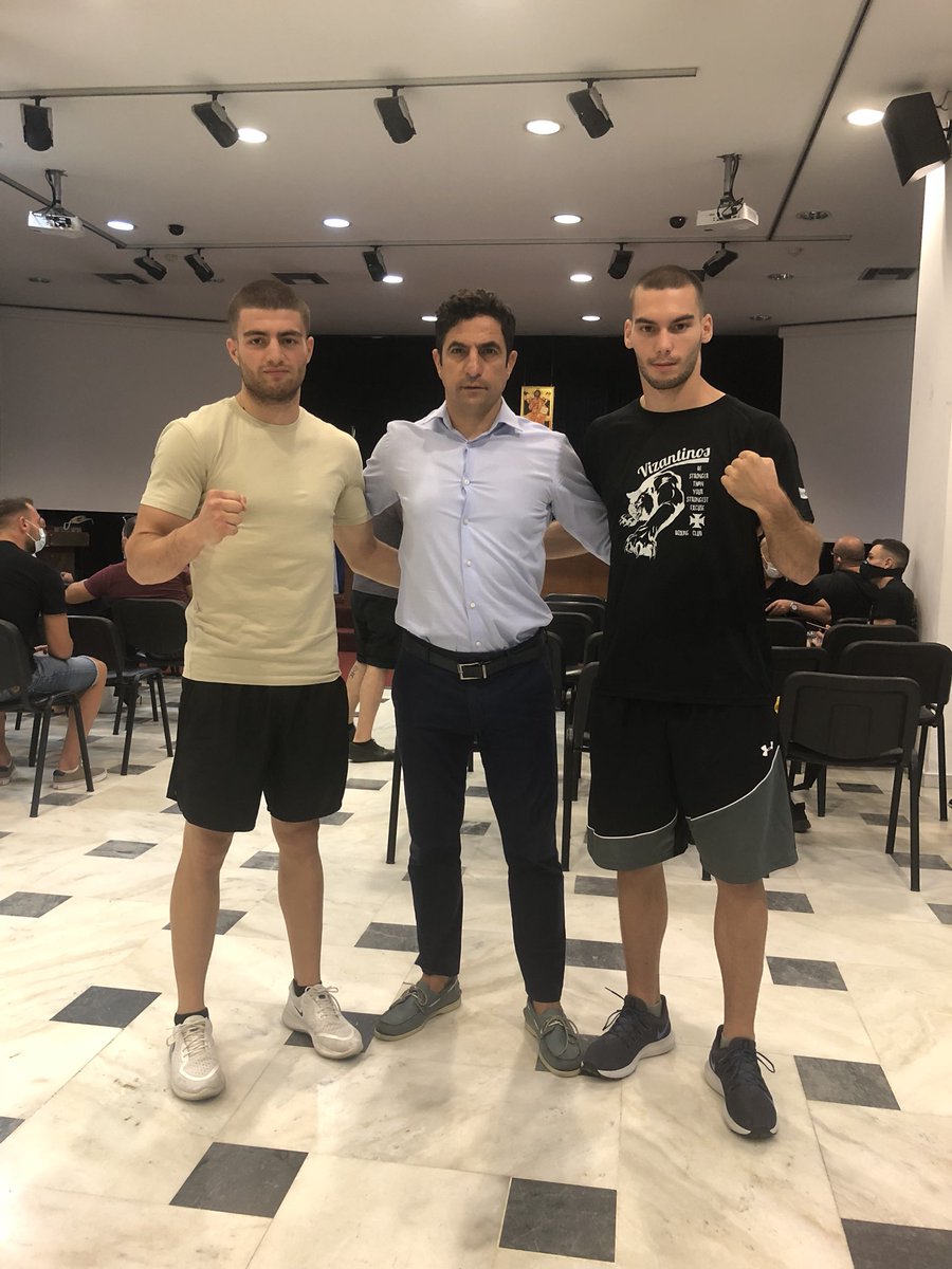 Vyzantinos's tweet photo. @ChristosGatsis @Target_Sport @Target_Security #boxing #fight #professional #ebu #βυζαντινος #targetsport https://t.co/ovQVeDDbDN