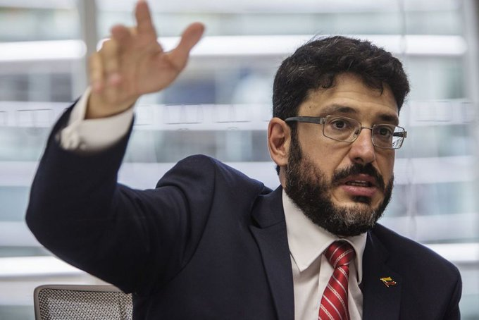 ElNacionalWeb's tweet photo. Advierten que los activos derivados de la corrupción en Venezuela en el mundo superan los 200.000 millones de dólares #ENPolítica https://t.co/EqEeYQhkxE  https://t.co/5p6SxF9itB