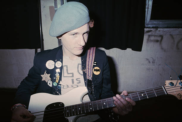 NewWaveAndPunk's tweet photo. Captain Sensible of #TheDamned in 1977, by Erica Echenberg. https://t.co/fG5RpczoRc