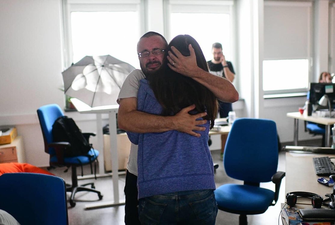 katka_cseh's tweet photo. Unbearable to watch — mass resignations of editors, journalists &amp; staff at @indexhu protesting the politically motivated sacking of their editor-in-chief

Europe, will you look away and do nothing — again?

Ppl in Budapest: see you at the protest. 6pm, Puskas square

📷JanosBodey https://t.co/aOtoVeJxiT