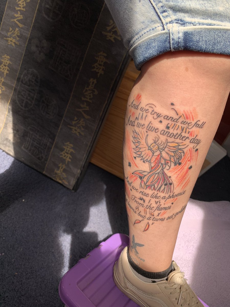 🐝 Leah 🩵🦋 tweet media