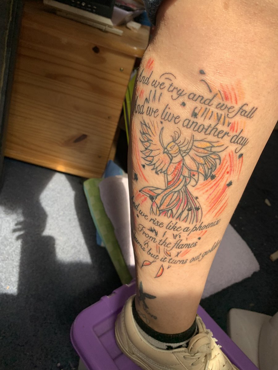 🐝 Leah 🩵🦋 tweet media