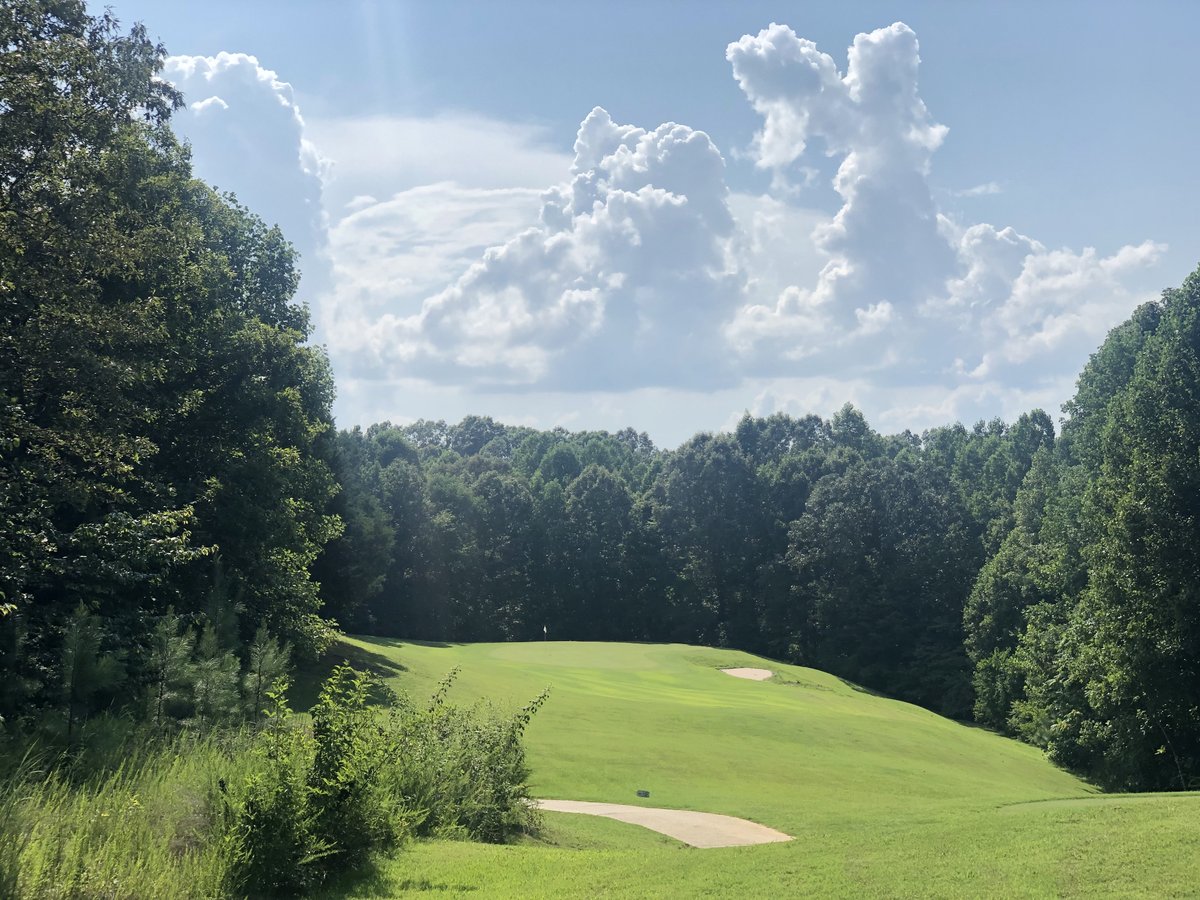 RiverWatch_Golf's tweet photo. Hole #5  Par 3  202 yds
Tee shot plays down hill. A big ridge runs in the middle of the green separating the front and back.  Choose a club carefully to be on the correct side. https://t.co/8Ss3RIXout