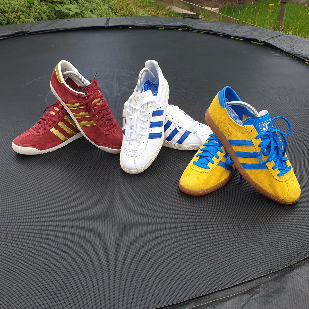 yury_istomin's tweet photo. My July's invasion from the North.. @adiFamily_ @Dadidassler @RetroSolesUK @man_savings #adidas #adidascollector #adidasrunning #YurYRace https://t.co/r79ahg6VDr