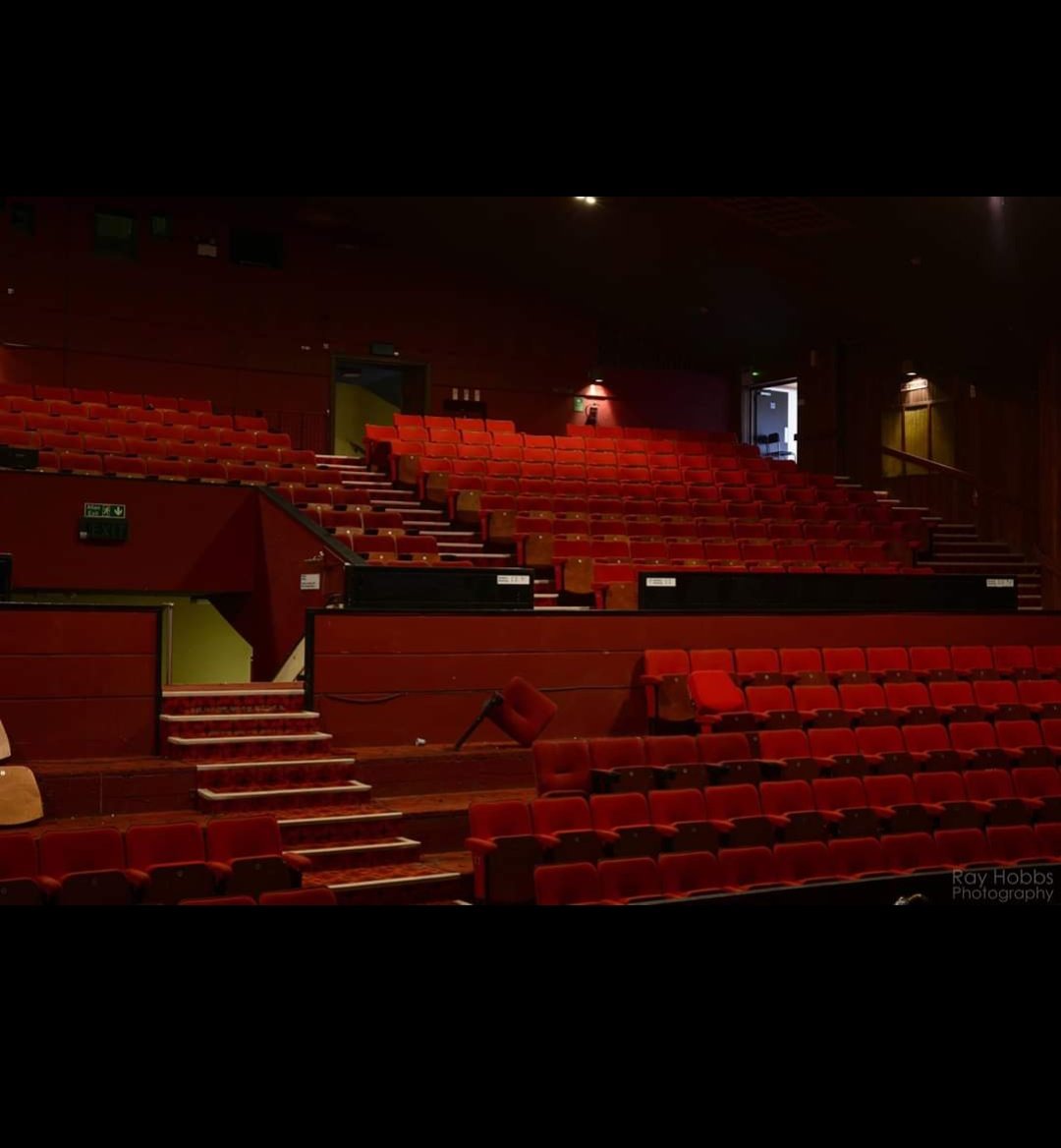 Calonlive's tweet photo. Here is some photos showing progress made in the main theatre. There were alot of damp and mould problems here due to many years of neglect of the building. Starting to look like it's being cared for again 😁 #savetheoldllanelliodeon #llanelli #artdeco https://t.co/x4Xx3e9YT1