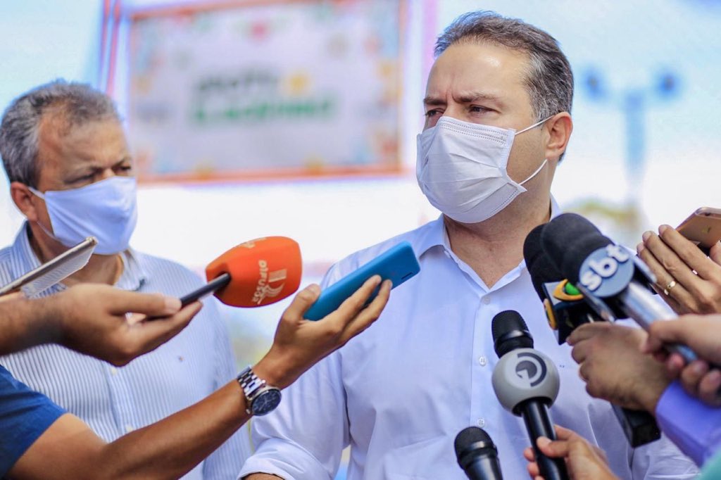 RenanFilho_'s tweet photo. Pessoal, hoje lançamos um projeto muito importante para o enfrentamento à Covid-19 nas 100 grotas de Maceió. Ele é o único do Brasil selecionado entre 56 propostas do MUNDO. https://t.co/ogTBdh34Bl