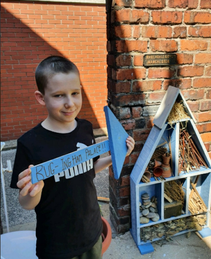 OasisAcademies's tweet photo. The purpose of #OasisCreativeWeek was to ‘Shine a Light on Creativity,’ that’s what pupils at @OasisAspinal did with their fantastic work. Here are some examples. #OCW2020 https://t.co/z4c0vPJGm9