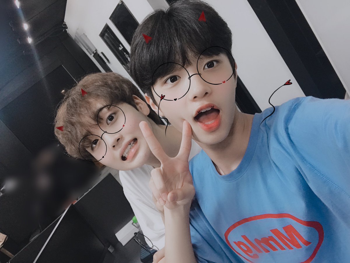 timetodongpyo_'s tweet photo. 190725

[짜쟌~!!❤️ 늦은 밤에 깜짝 선물!!🎁•••]

트위터 셀카업로드🤍

#손동표 #동표 #Sondongpyo #Dongpyo https://t.co/FsD6I1aSze