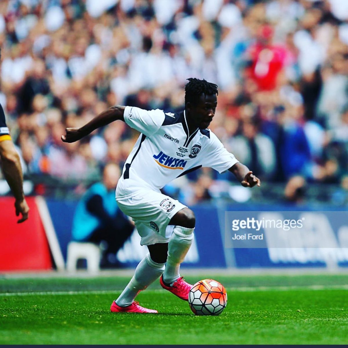 ASirdic's tweet photo. Coming out strong 💪🏾⚽️ https://t.co/FJy7F8ZQw8