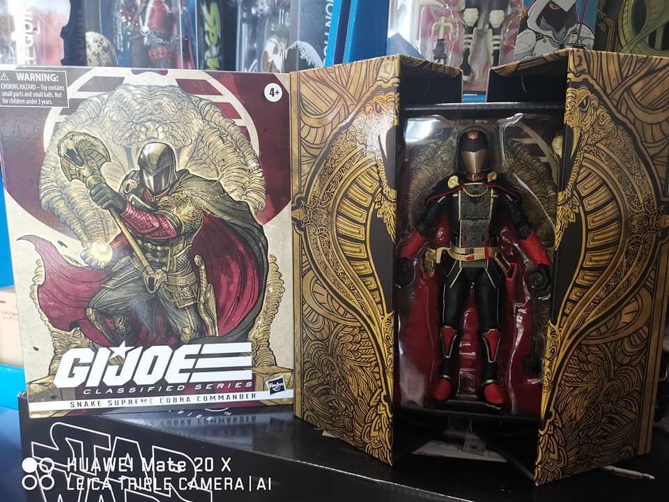 _CIAD_'s tweet photo. Thanks go to Suppapon Kraichoke of the G.I.Joe Classified Facebook Group for sharing our first look at the #GIJoeClassified Snake Supreme Cobra Commander Figure!
#gijoe #cobra #snakesupreme #cobracomander #inhand #suppaponkraichoke #surveillanceport
https://t.co/DxlgAGot0S https://t.co/yvC7ECNrBf
