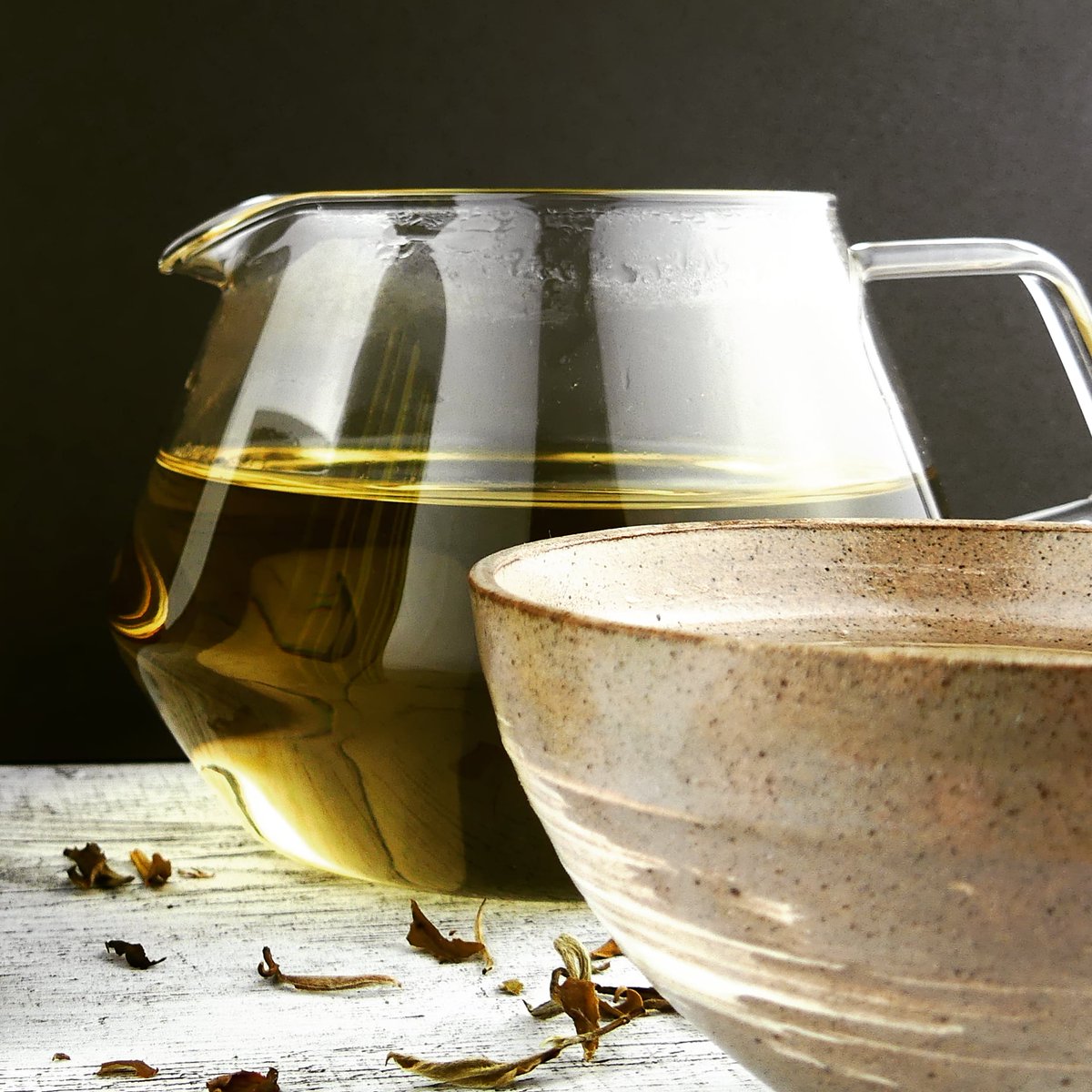 CHAMINGTea's tweet photo. This BERLIN heat wave 🌞🌞🌞 Da bleiben wir gerne drinnen und verkosten unsere neuesten Teeernten 2020 🍵😍
-
#ChamingTea #schwarzertee #blacktea #verkosten #teekanne #kinto #lecker #brunch #breakfast #frühstück #rezept #rezepte  #teetasse #teesachet #teatime #tealover #drink https://t.co/L57FYjp3mR