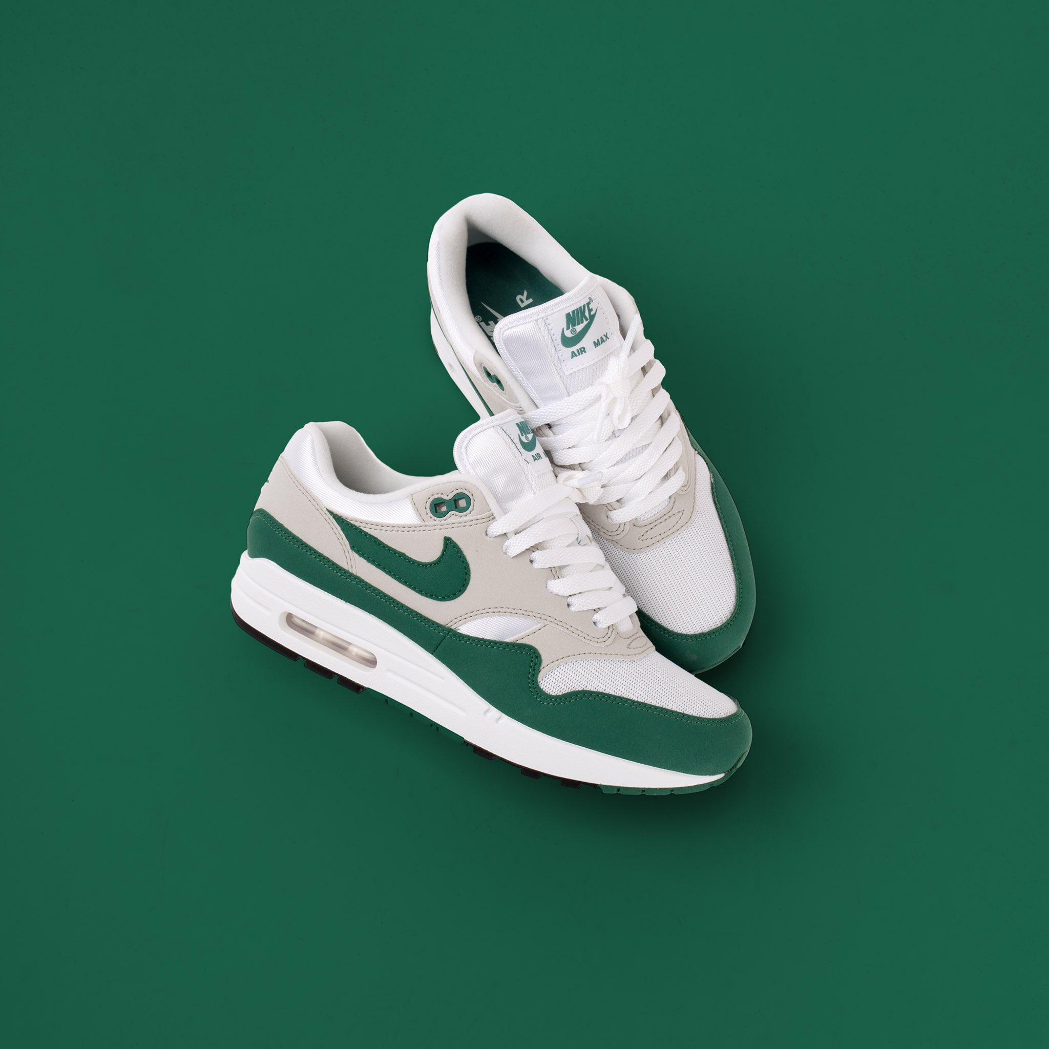 Woei on Twitter: "The raffle for the Nike Air Max 1 “Evergreen Aura” is now through the raffle on our website! #NIKE #AIRMAX1 #ROTTERDAM #WOEI https://t.co/0bbDVNvFfG" /