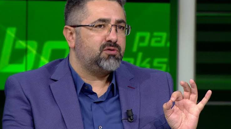 Ya baba getireceksin Paolo Taglivento'yu ne eyyam olur ne de fokurdama, baktı sahaya bir şey atıyorlar hemen içeri girer bir daha da sahaya kimse bir şey atamaz. Yok küçükken şu takımlıymış, yok şu takımın düşmanı gibi de tartışmaları ortadan kaldırmış oluruz kardeşim.