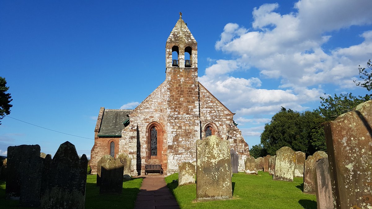 cornish_jack's tweet photo. Wide open skies and churches fortified against raids from the border reivers.
Walking in Cumbria on the path from Land's End to John O'Groats.
Glorious, glorious, glorious.
#LEJOG2017 #LandsEndToJohnOGroats
DAY 61: Silloth to Bowness-on-Solway (17.10m)
https://t.co/vC1LA0Oy9Y https://t.co/mGB9uVJDcr