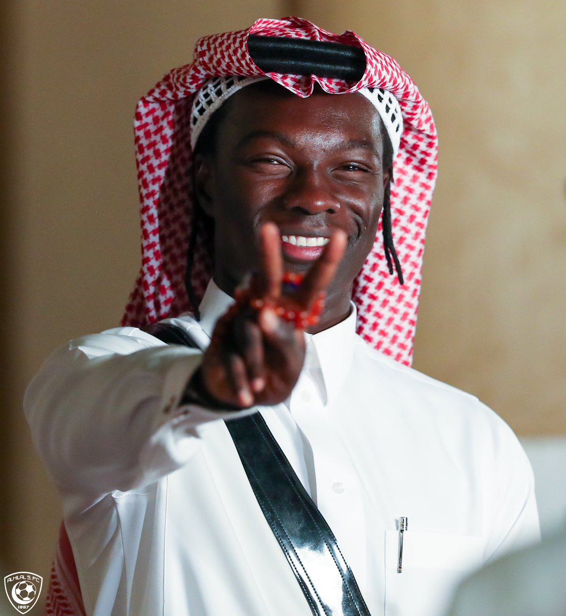 Alhilal_FC's tweet photo. 🦁 يبقى الأسد في عرينه.. أقواله أفعاله 🐾

لمشاهدة المزيد من صور عرضة @BafGomis تابع #إنستجرام_الهلال 👇🏼

https://t.co/Exr3xzpo4P

#غوميز_قلبه_هلالي 💙🤩
#الهلال https://t.co/Th9gz0HSiq