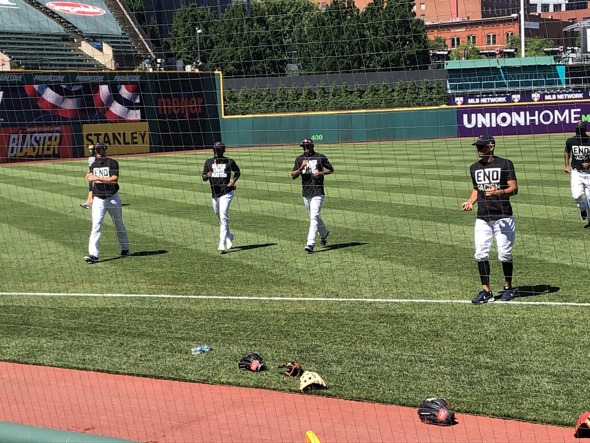 DreKnott's tweet photo. Thank you lord for granting us today. In a year where we all have seen things we’ve never seen before, today is a day that we can say thank you to those that have sacrificed for us. And thank you to those that will take the time to watch the game we love w us. https://t.co/DI78Yb3kde