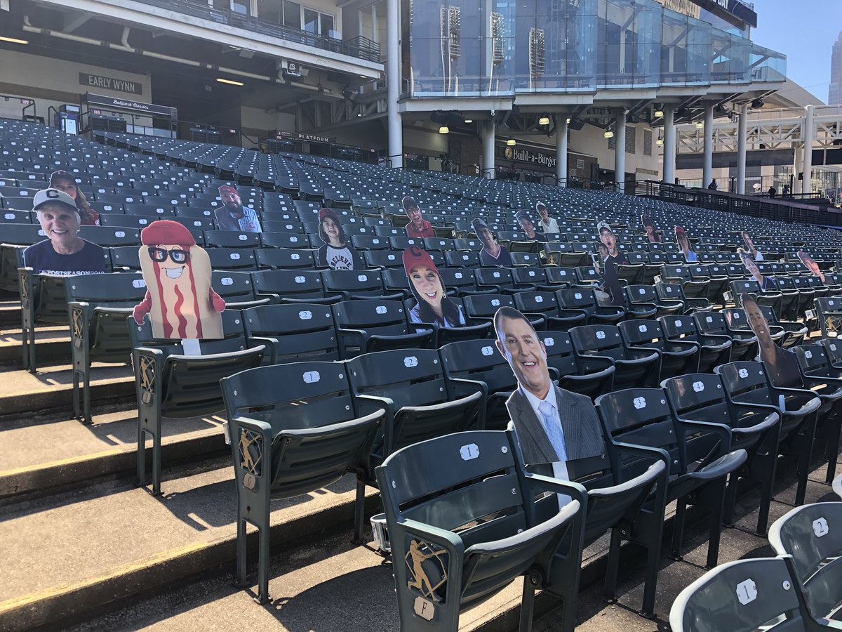 DreKnott's tweet photo. Thank you lord for granting us today. In a year where we all have seen things we’ve never seen before, today is a day that we can say thank you to those that have sacrificed for us. And thank you to those that will take the time to watch the game we love w us. https://t.co/DI78Yb3kde