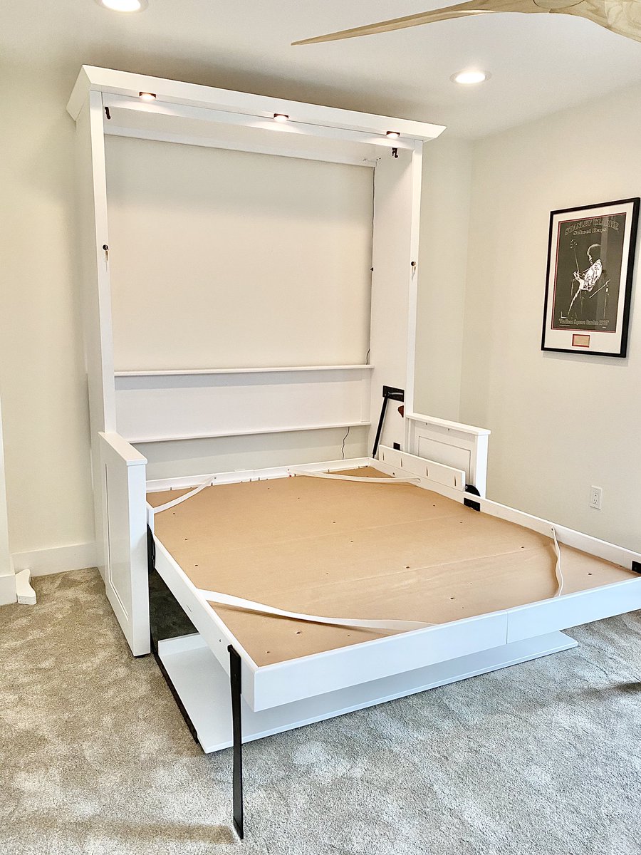 MurphybedsBroR1's tweet photo. Having a “home office” has suddenly become an urgent need! John’s 2nd bedroom in Spring Lake, NJ pulls double duty thanks to a queen size, solid wood Murphy auto desk with custom barn doors & LED lights! #HomeOfficeNecessity #Solidwood #Murphyautodesk #LEDlights #Custombarndoors https://t.co/yvZyDBZRsS