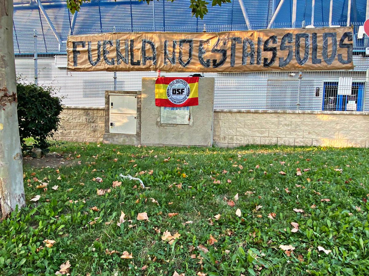Ante las difamaciones y el ataque de los medios y otros clubs al @CFuenlabradaSAD queremos mostrar nuestro apoyo y deseamos la pronta recuperación de los afectados.
"NO ESTÁIS SOLOS" #VamosFuenla