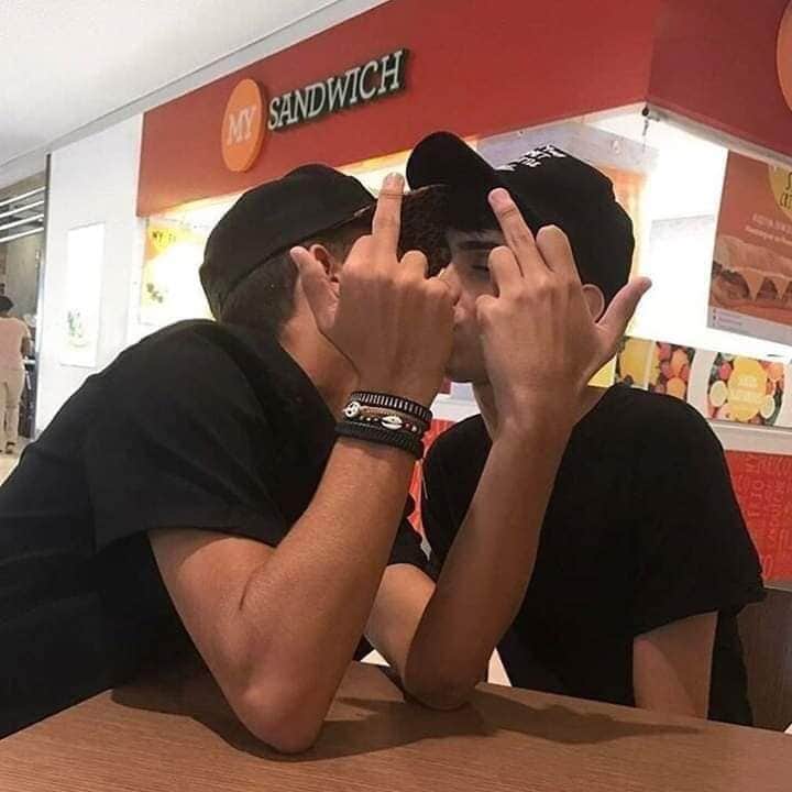 __BigbrotherB__'s tweet photo. Eu não sei vocês, mas eu queria viver esses momentos 😍 https://t.co/7l4fREXr8R