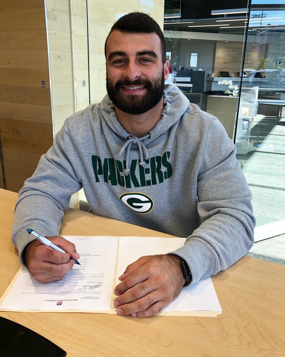 Green Bay Packers On Twitter Josiah Deguara Puts Pen To Paper Josiahd5 Gopackgo
