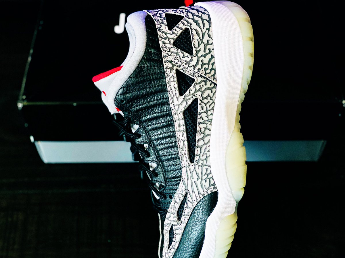 snkr_twitr's tweet photo. #Mailcall Jordan Retro 11 Low IE ‘Black Cement’

#underrared https://t.co/aEEo2PhuOD