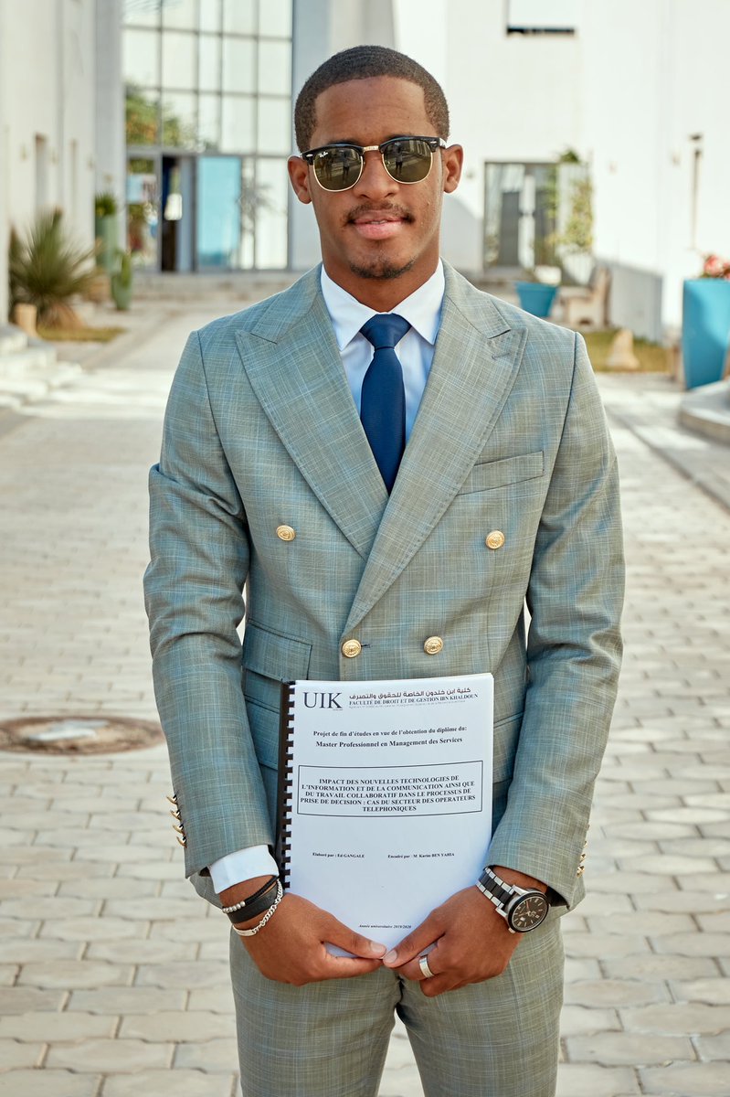 EdGangale's tweet photo. Diplôme de Master en Management des Services.
Mention très bien 16/20
Parti de rien... je rend gloire au Seigneur Jésus Christ.

Ne laissez personne vous dire que vous êtes incapables. https://t.co/qYliPcfV8a