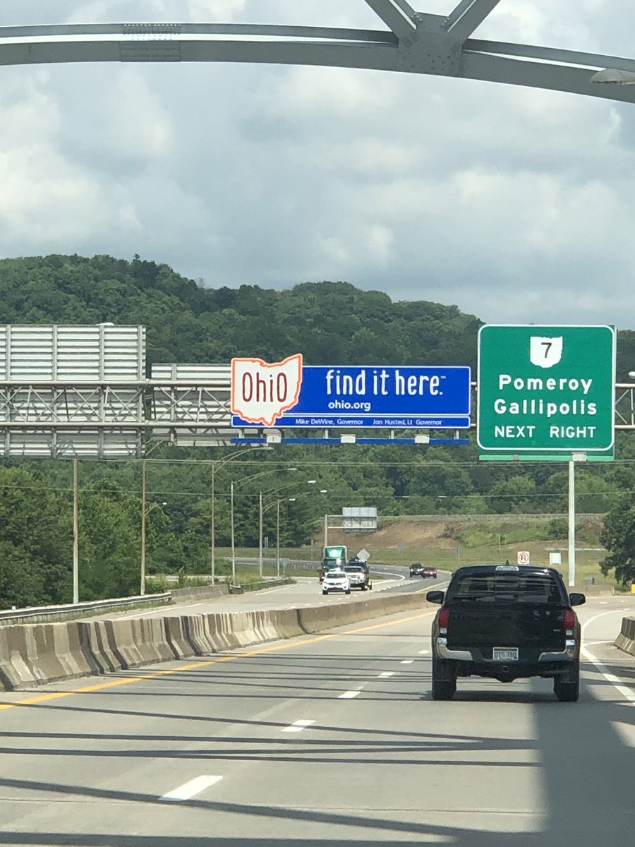 nickipinelli's tweet photo. Beautiful drive across 4 states with @KevinjR4. #imhome #puremichigan #gr8lakestate https://t.co/3gtgOUY1rn