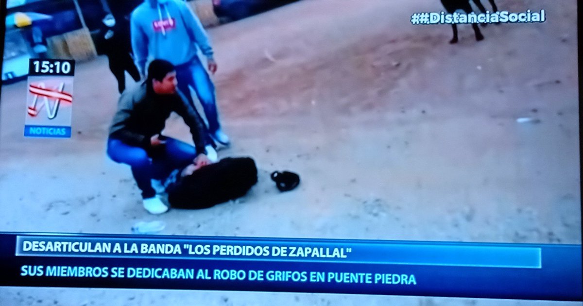 CamelloLibanes's tweet photo. Me pregunto tanto esfuerzo de la @PoliciaPeru para que en unas horas la @FiscaliaPeru los suelte? #DivinRob #Inteligencia #Denuncias https://t.co/shQHwCDM3n