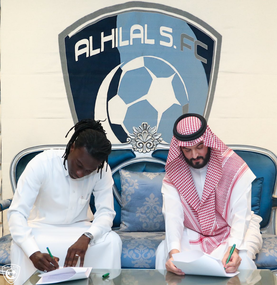 Alhilal_FC's tweet photo. 📸 "غوميز" جدّد معانا وقلبه هلالي 🦁 https://t.co/mXuexnoPU8