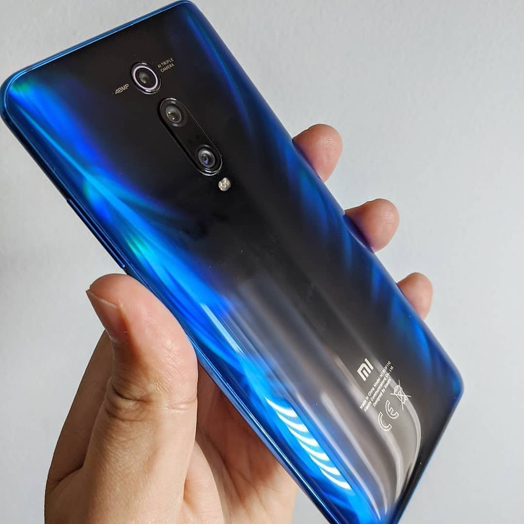Krimou_tech's tweet photo. Xiaomi Mi 9T
• 6/64 Go 
• Ecran: AMOLED📲 : 6,39"
• Résolution 1080x2340 (FHD +) 
• Batterie: 4000 mAh🔋
• Chargement: USB Type-C🔌
• Charge rapide (18 W)
• Appareil photo: 48MP + 13MP + 8MP📸•Frontale: 20MP📷
•Snap 730, 8 cœurs, 8 nm🛠 
• GPU: Adreno 618
• Ram: 6Go💽 https://t.co/LrqajFjSiu