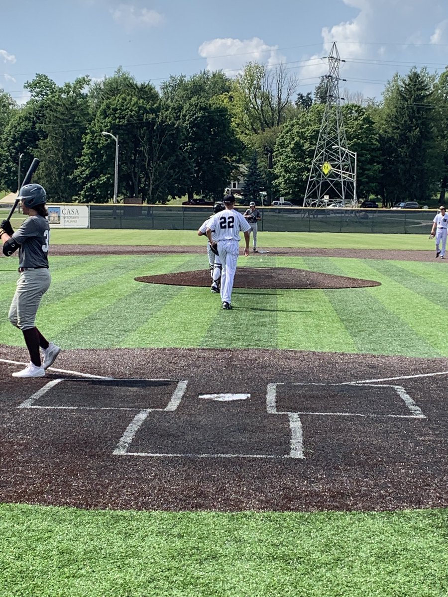 A 2 RBI double from Grant Hershberger (Ivy Tech CC commit) puts the <a href="/MaroonsHBF/">HBF Maroons Baseball</a> ahead of the <a href="/Scrappers21/">Michiana Scrappers</a> 3-2 at the end of the second. <a href="/Scrappers21/">Michiana Scrappers</a> pitcher Kyle Tupper sitting 78-82 with his FB. #FortWayneClassic #TheBestPlayHere