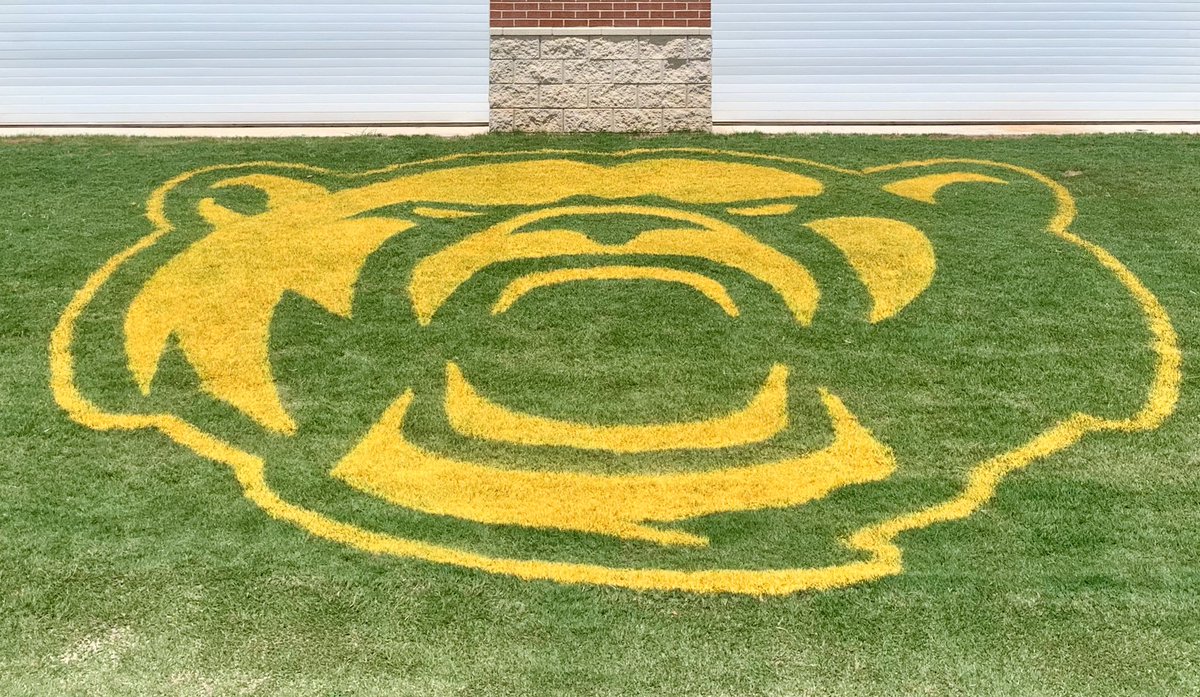 joe_turf's tweet photo. Wanted to jazz the place up a bit. Not bad for our first logo. Thanks for the help @CaptainBobBU

Can’t wait to get @BaylorMGolf and @BaylorWGolf back on campus.
Stay safe and #SicEm ! https://t.co/Yv4tmQ4ML0