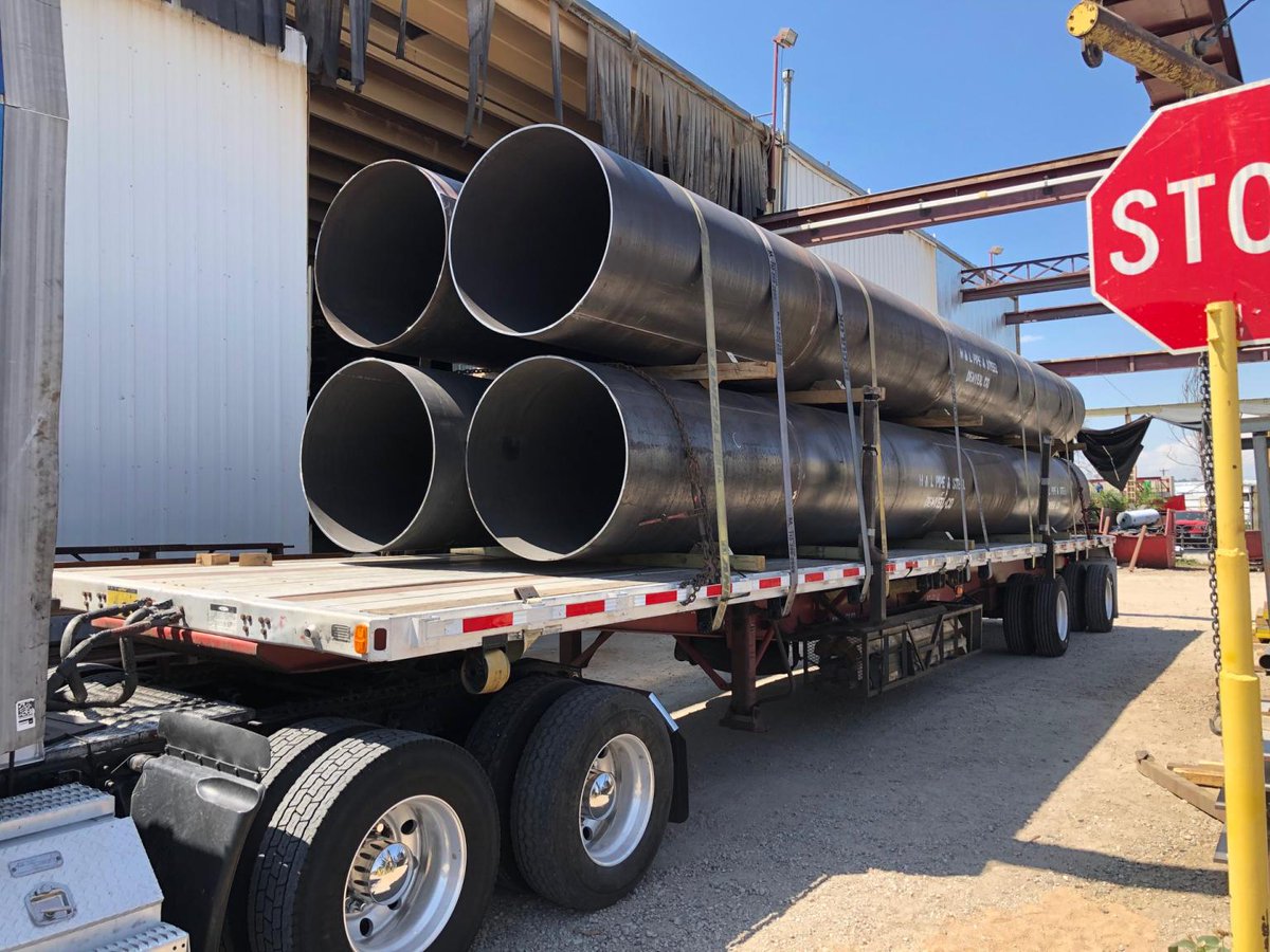 Longero_Inc's tweet photo. Casing, 43"OD x .500" wall. 4 sticks @ 38.5' headed to New Mexico. M&amp;M in USA, Submerged Arc welding. 
#casing #rolledandwelded #steelpipe #NewMexico https://t.co/nlbzxJrGXJ