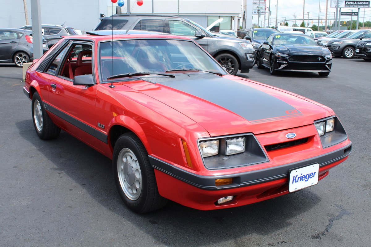 kriegerford's tweet photo. Another absolutely MINT Foxbody has joined the Krieger Ford stable! This '86 GT 5-speed only has 5000 miles on the clock!
#foxbody #foxbodygt #fastbackfriday #fivepointoh #savethemanuals #fordmustang #fordracing #foureyefox https://t.co/RV4HBspw7D