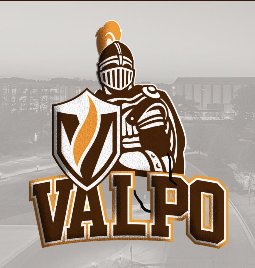 DeclanQuillin's tweet photo. Very grateful to receive my first D-1 offer at @valpoufootball. Thank you @Coach_RJG for believing in me! https://t.co/rrTgnc10ZW