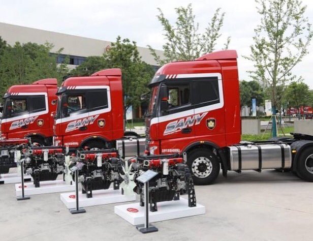 Deutz_arg's tweet photo. El pasado 17 de Julio Sany de China lanzó su nuevo Kingway 435. Estos camiones llevan el motor DEUTZ D12. De esta forma, DEUTZ vuelve a estar en segmento de ruta. Los primeros 1000 camiones se vendieron en solo 39 segundos.
#DEUTZ #Sany #futuredriven #trabajo #ruta #camion #china https://t.co/bh0eEM245P