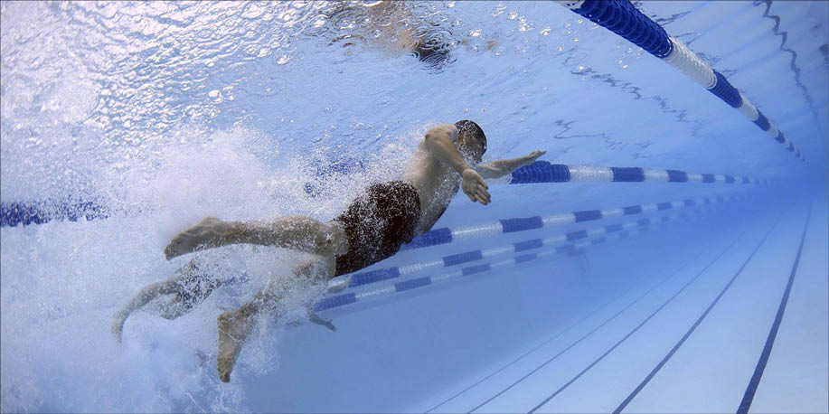AhuntsicCartier's tweet photo. Adeptes des longueurs ou de bain libre? La piscine Sophie-Barat à #Ahuntsic #Cartierville a repris ses activités! Profitez des plaisirs de l'eau et consultez l’horaire : https://t.co/r3YvKpXbBg
Des consignes sanitaires particulières devront être respectées. https://t.co/zC8Nv0fcmj