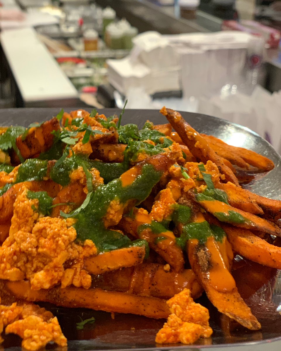 bombay_eats's tweet photo. Happy Fryday! We can't get enough of our #MessyFries. Add to your favorite #BombayWraps order to make it a meal!
Come by one of our 3 locations or order online at https://t.co/J9Df23EV16. https://t.co/RJafav8NkL