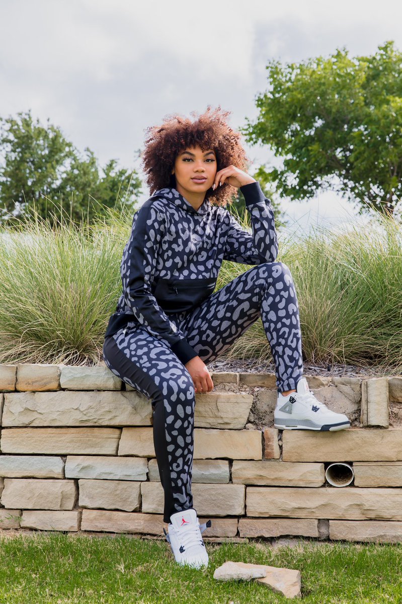jambermade's tweet photo. The Onyx Leopard Collection ‼️   #MadeToMotivate | #hummingbird 

• Click the link💻 📱
 
https://t.co/FeRjIhOwXD https://t.co/lqGooYXkDG