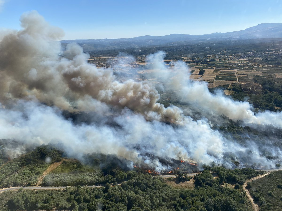 BMarroxo's tweet photo. Sobrevoando #iiff Monterrei, Ourense https://t.co/Hyyl97i9OS