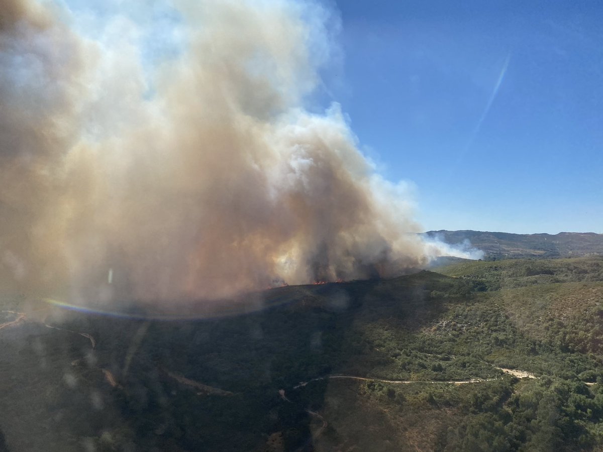 BMarroxo's tweet photo. Sobrevoando #iiff Monterrei, Ourense https://t.co/Hyyl97i9OS