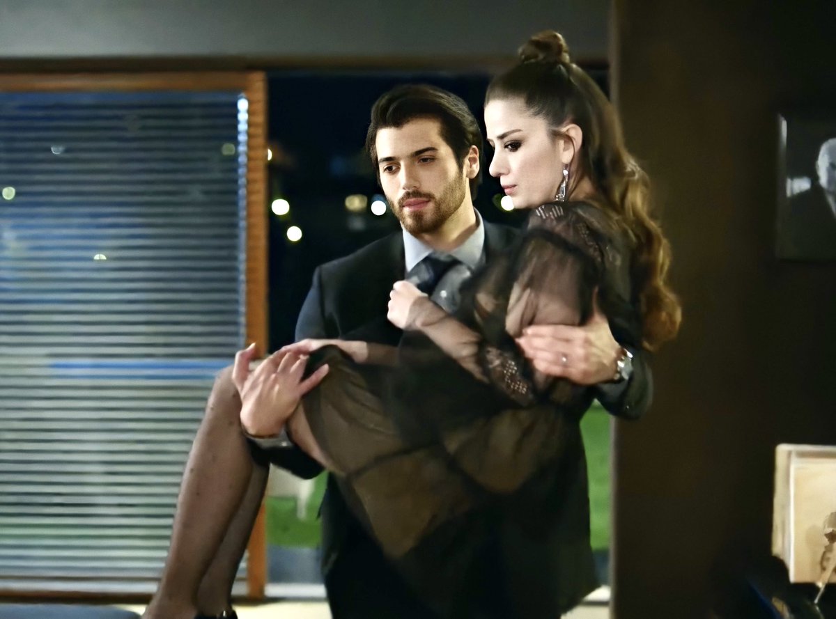  #EzGür as  #NazFer   1 Bölüm            17 Bölüm  #BayYanlış     •      #Dolunay